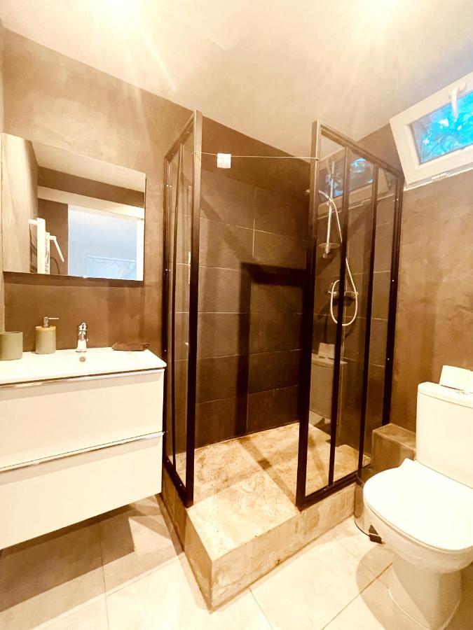 Superbe Appartement Boheme Dans Les Vignes Nimes Exterior photo